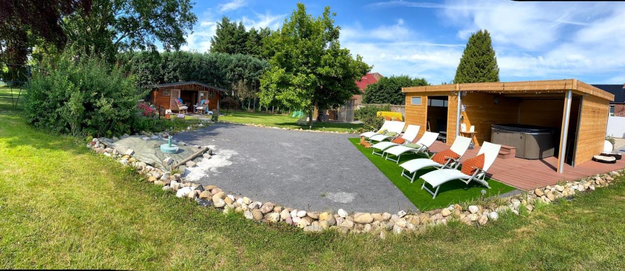 Le Chateau De Frankie Spas-Saunas Grand-Reng Exteriér fotografie