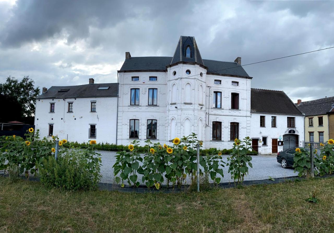 Le Chateau De Frankie Spas-Saunas Grand-Reng Exteriér fotografie