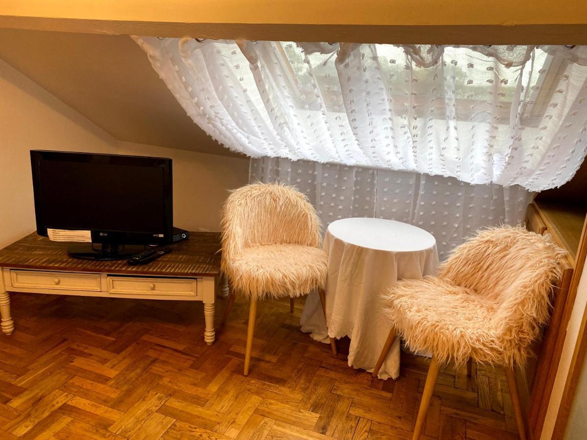 Le Chateau De Frankie Spas-Saunas Grand-Reng Exteriér fotografie