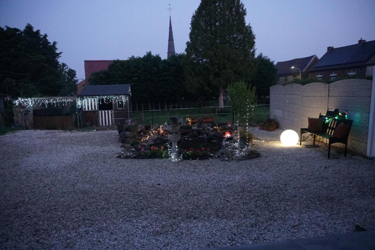 Le Chateau De Frankie Spas-Saunas Grand-Reng Exteriér fotografie
