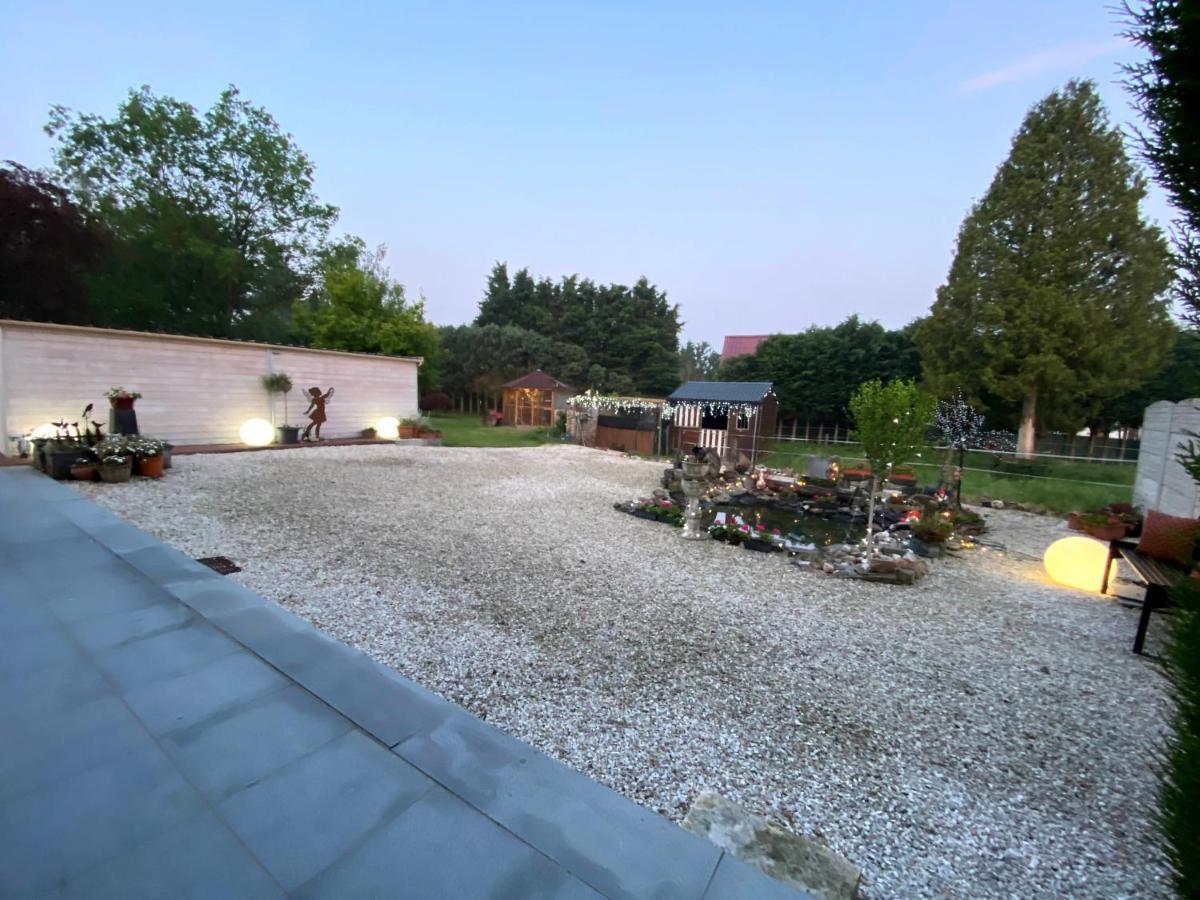Le Chateau De Frankie Spas-Saunas Grand-Reng Exteriér fotografie