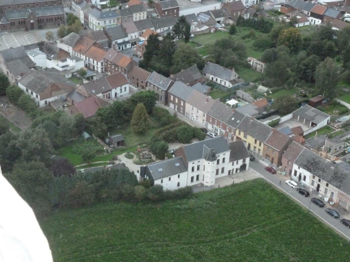 Le Chateau De Frankie Spas-Saunas Grand-Reng Exteriér fotografie